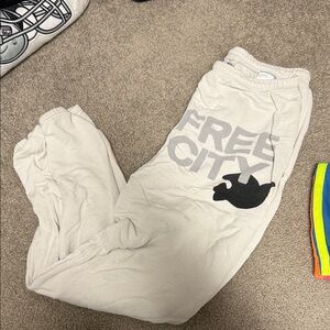 freecity Joggers with Black Logo